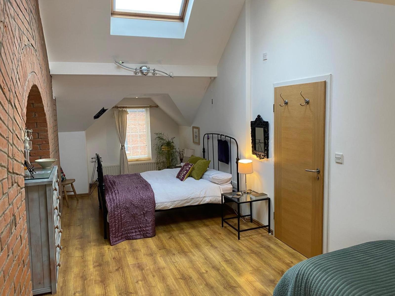 True Colours Apartment In Central Location Bangor  Eksteriør bilde